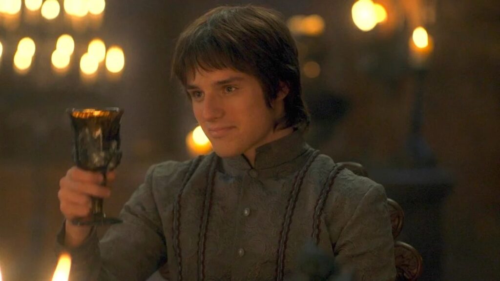 Jacaerys lève son verre à sa propre mort // Source : HBO Jacaerys lève son verre à sa propre mort // Source : HBO