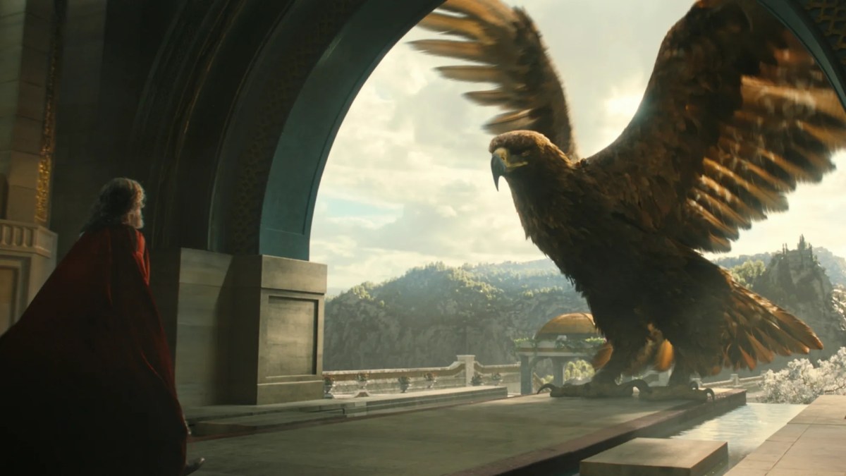 Un aigle dans Les Anneaux de pouvoir // Source : Prime Video Un aigle dans Les Anneaux de pouvoir // Source : Prime Video