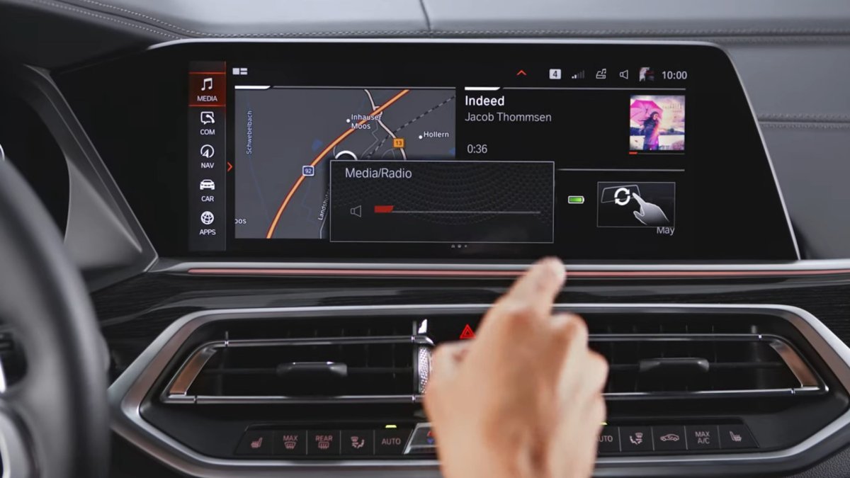 BMW contrôle gestuel mais surtout désuet // Source : BMW BMW contrôle gestuel mais surtout désuet // Source : BMW