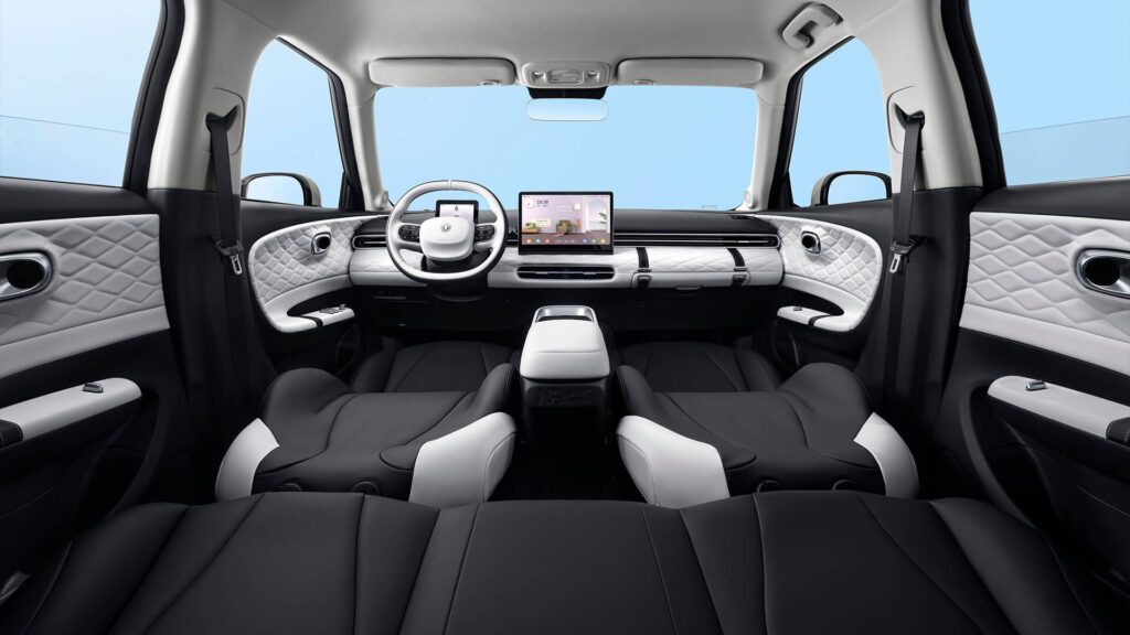 Intérieur Dongfeng Nammi Box // Source : Dongfeng Nammi Intérieur Dongfeng Nammi Box // Source : Dongfeng Nammi