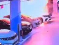 Incendie d'une Mercedes EQE dans un parking en Corée // Source : Capture vidéo de sécurité Incendie d'une Mercedes EQE dans un parking en Corée // Source : Capture vidéo de sécurité