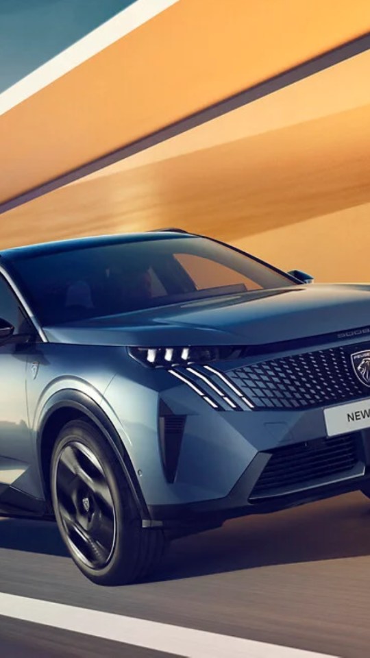 e-5008 // Source : Peugeot