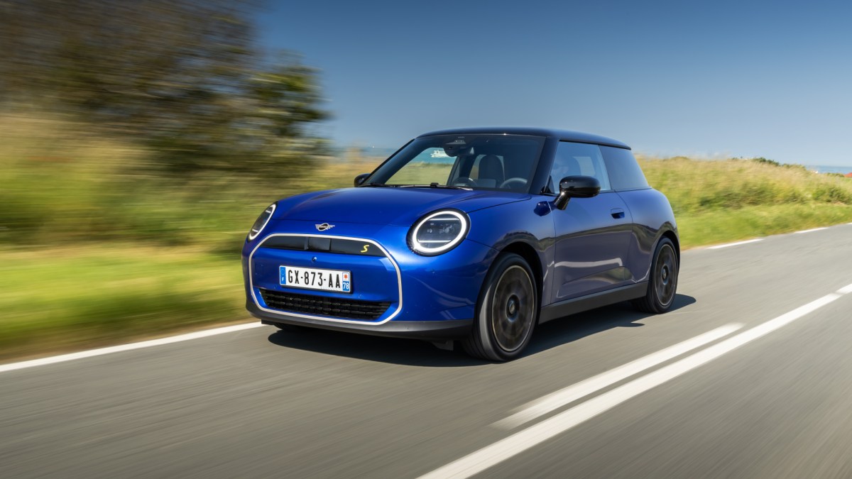 Mini Cooper E // Source : Mini Mini Cooper E // Source : Mini