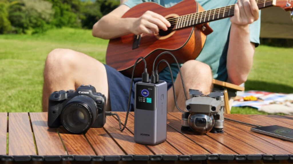 La Ugreen Nexode 20 000 mAh permet de recharger plusieurs type d'appareils // Source : Ugreen La Ugreen Nexode 20 000 mAh permet de recharger plusieurs type d'appareils // Source : Ugreen