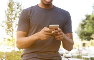 Forfait Cdiscount 220 Go en 5G à moins de 10 €/mois // Source : Jonas Leupe / Unsplash Forfait Cdiscount 220 Go en 5G à moins de 10 €/mois // Source : Jonas Leupe / Unsplash