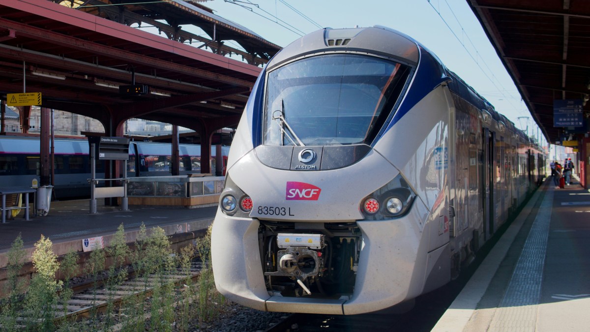 TGV SNCF // Source : Antoine Schibler / Unsplash TGV SNCF // Source : Antoine Schibler / Unsplash