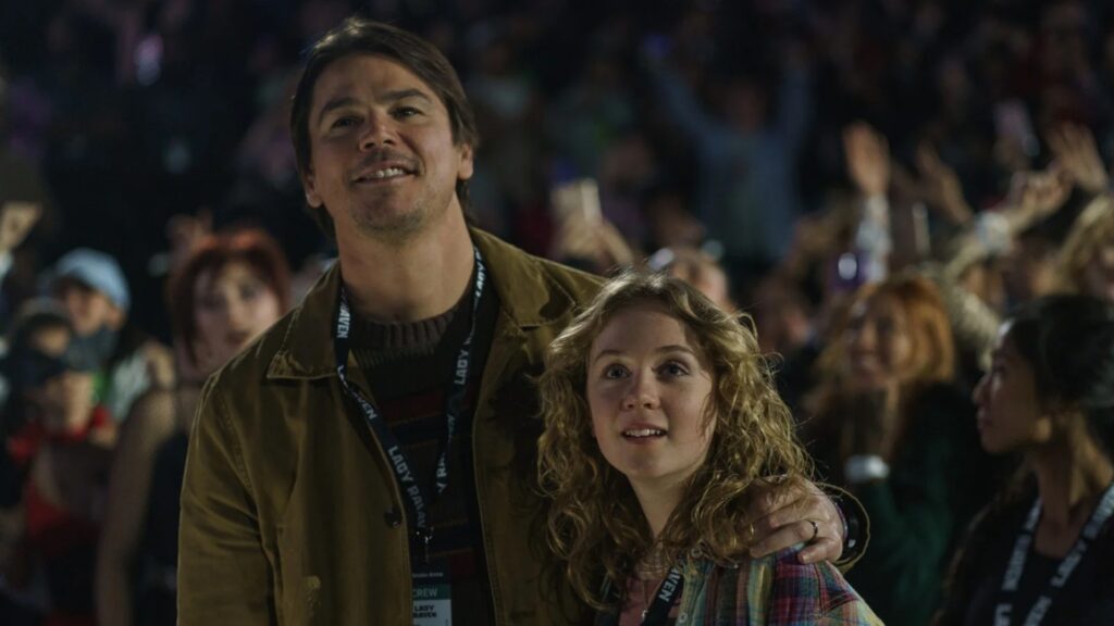 Un père et sa fille sont piégés dans Trap // Source : Warner Bros Un père et sa fille sont piégés dans Trap // Source : Warner Bros