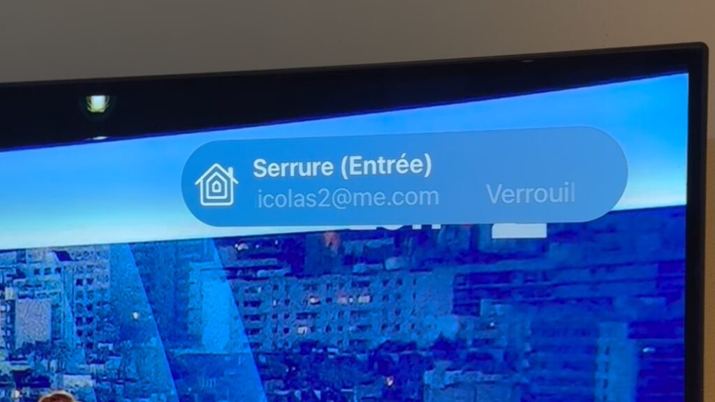 Quand la serrure est utilisée, on reçoit cette notification partout. // Source : Numerama Quand la serrure est utilisée, on reçoit cette notification partout. // Source : Numerama