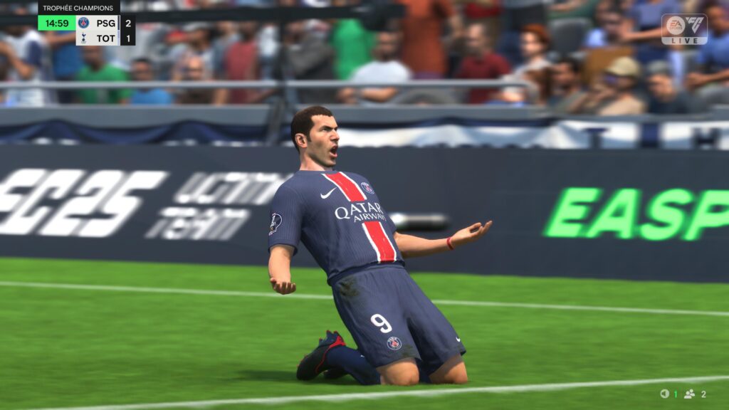 Zinédine Zidane version cheveux au PSG, c'est possible dans FC 25. Zinédine Zidane version cheveux au PSG, c'est possible dans FC 25.