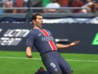 Zinédine Zidane version cheveux au PSG, c'est possible dans FC 25. Zinédine Zidane version cheveux au PSG, c'est possible dans FC 25.