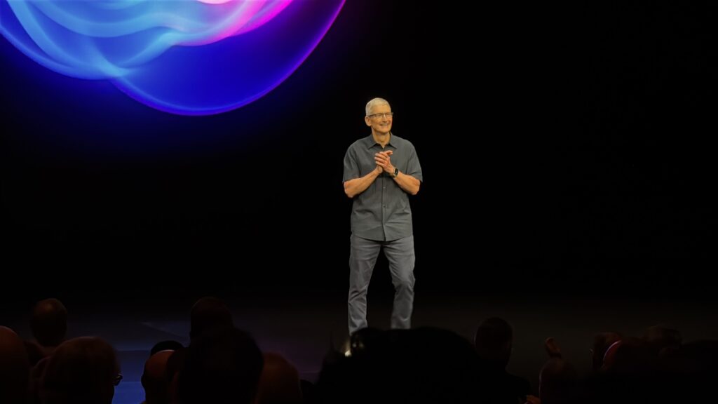 Tim Cook lors de l'annonce des iPhone 16. Tim Cook lors de l'annonce des iPhone 16.