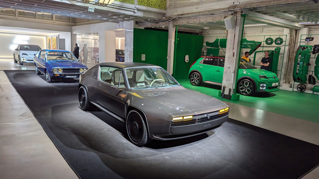 Renault R17 electric restomod x 0ra Ïto // Source : Raphaelle Baut pour Numerama Renault R17 electric restomod x 0ra Ïto // Source : Raphaelle Baut pour Numerama