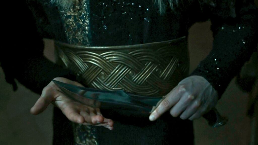 sauron dague anneaux de pouvoir sauron dague anneaux de pouvoir