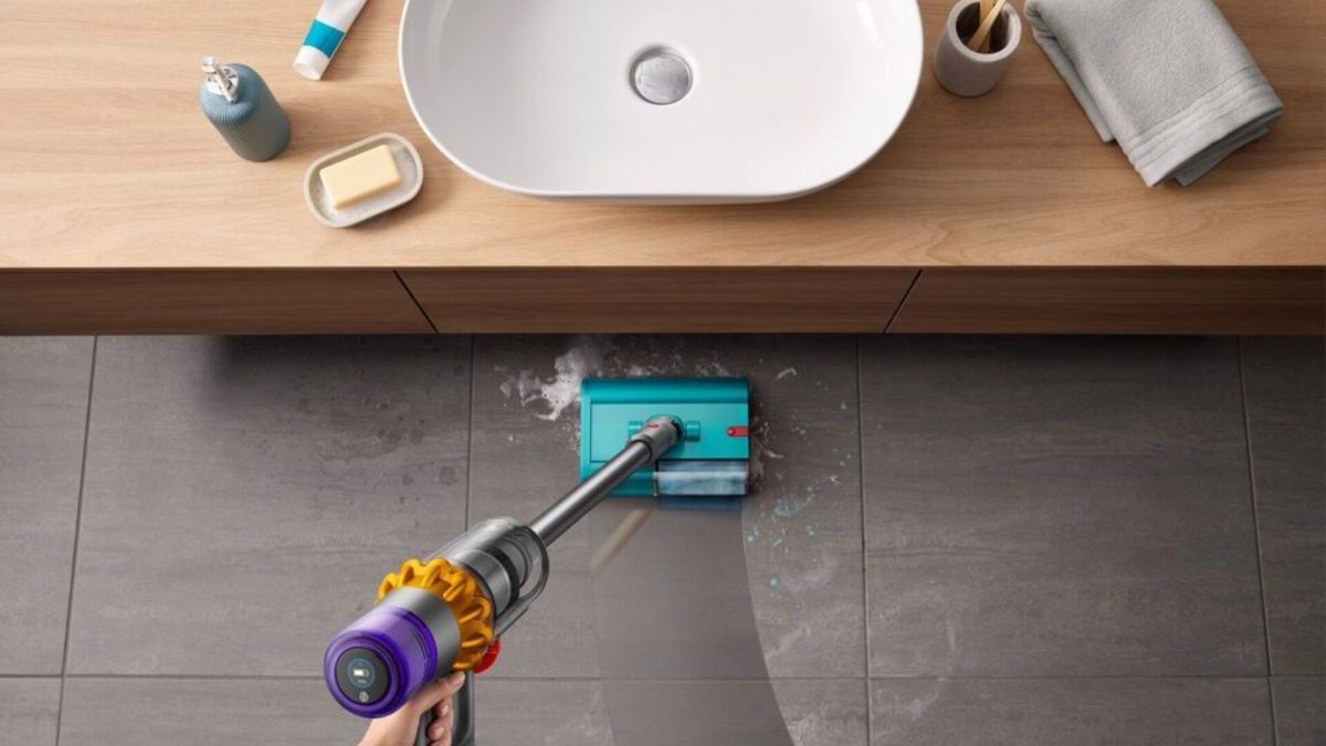 Aspirateur balai DYSON V15s detect submarine // Source : Dyson Aspirateur balai DYSON V15s detect submarine // Source : Dyson