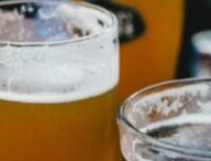 Pintes de bière. // Source : Unsplash (image recadrée)