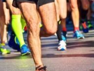 Tenir sur une jambe serait un bon indicateur de vieillissement en bonne santé. // Source : Freepik Tenir sur une jambe serait un bon indicateur de vieillissement en bonne santé. // Source : Freepik