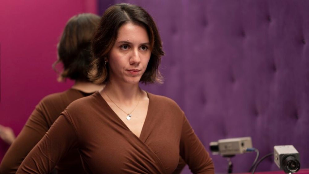 Anaïde Rozam porte toute la série // Source : FantaKaba Anaïde Rozam porte toute la série // Source : FantaKaba