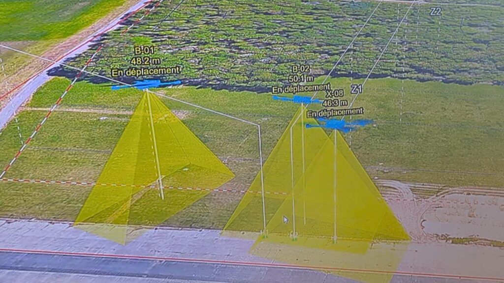 Des drones en mission de surveillance. // Source : Numerama Des drones en mission de surveillance. // Source : Numerama