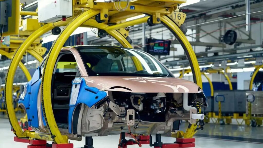 Production Fiat 500e Mirafiori // Source : Fiat Production Fiat 500e Mirafiori // Source : Fiat