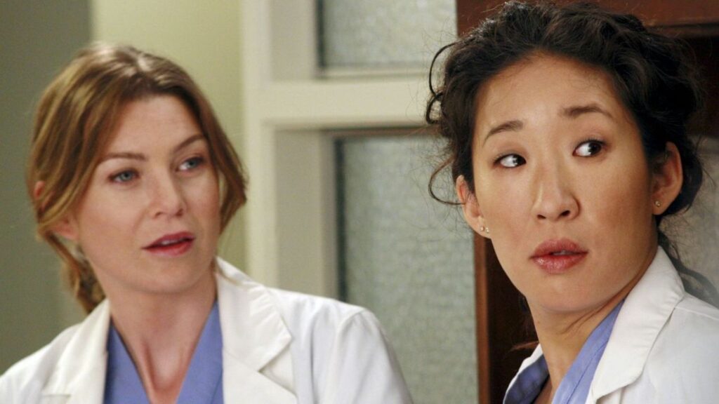 Ellen Pompeo et Sandra Oh dans Grey's Anatomy // Source : ABC Ellen Pompeo et Sandra Oh dans Grey's Anatomy // Source : ABC