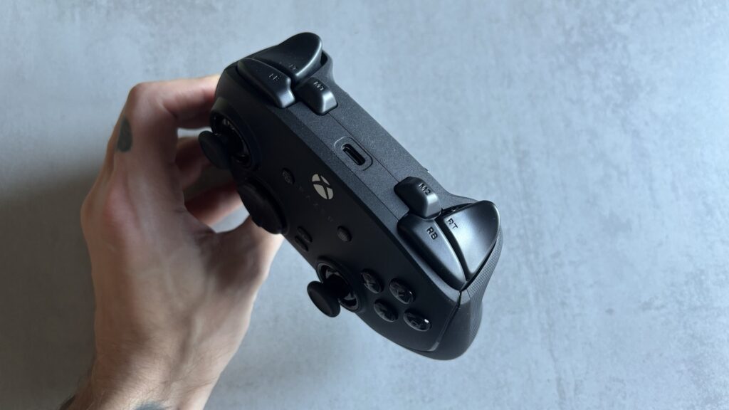 Manette Razer Wolverine V3 Pro // Source : Maxime Claudel pour Numerama Manette Razer Wolverine V3 Pro // Source : Maxime Claudel pour Numerama