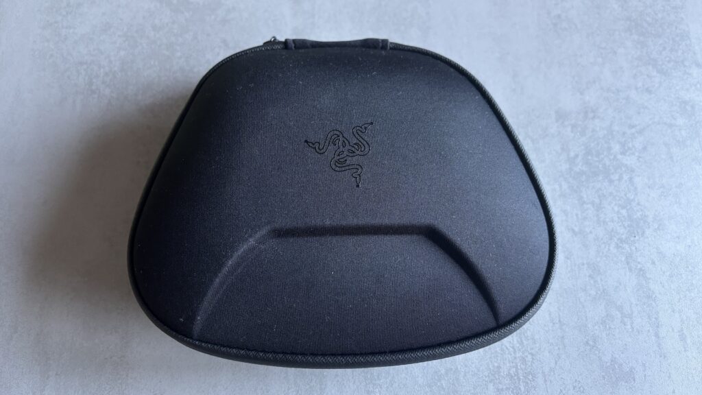 Manette Razer Wolverine V3 Pro // Source : Maxime Claudel pour Numerama Manette Razer Wolverine V3 Pro // Source : Maxime Claudel pour Numerama