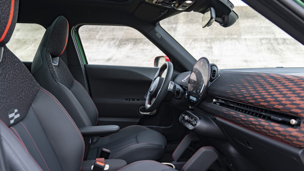 Interieur Aceman John Cooper Works // Source : Mini Interieur Aceman John Cooper Works // Source : Mini