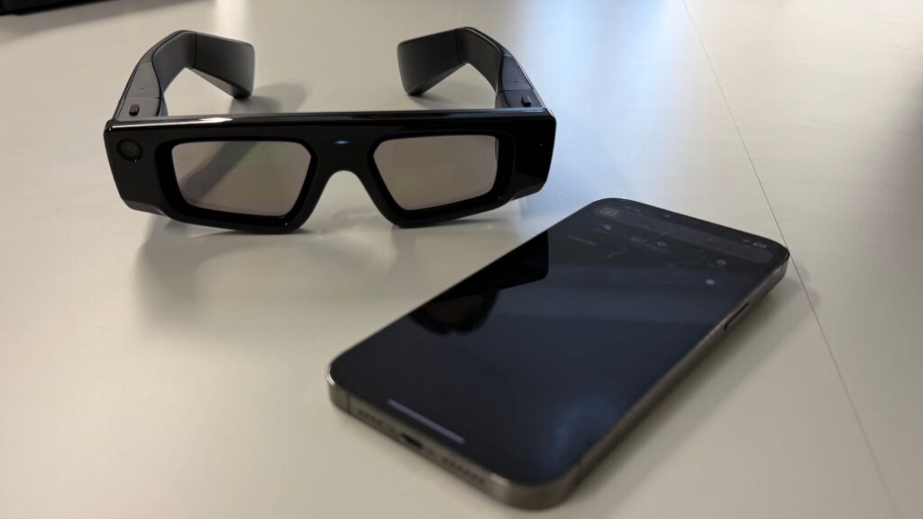 Les lunettes Snap Spectacles 24 de Snapchat. // Source : Numerama Les lunettes Snap Spectacles 24 de Snapchat. // Source : Numerama