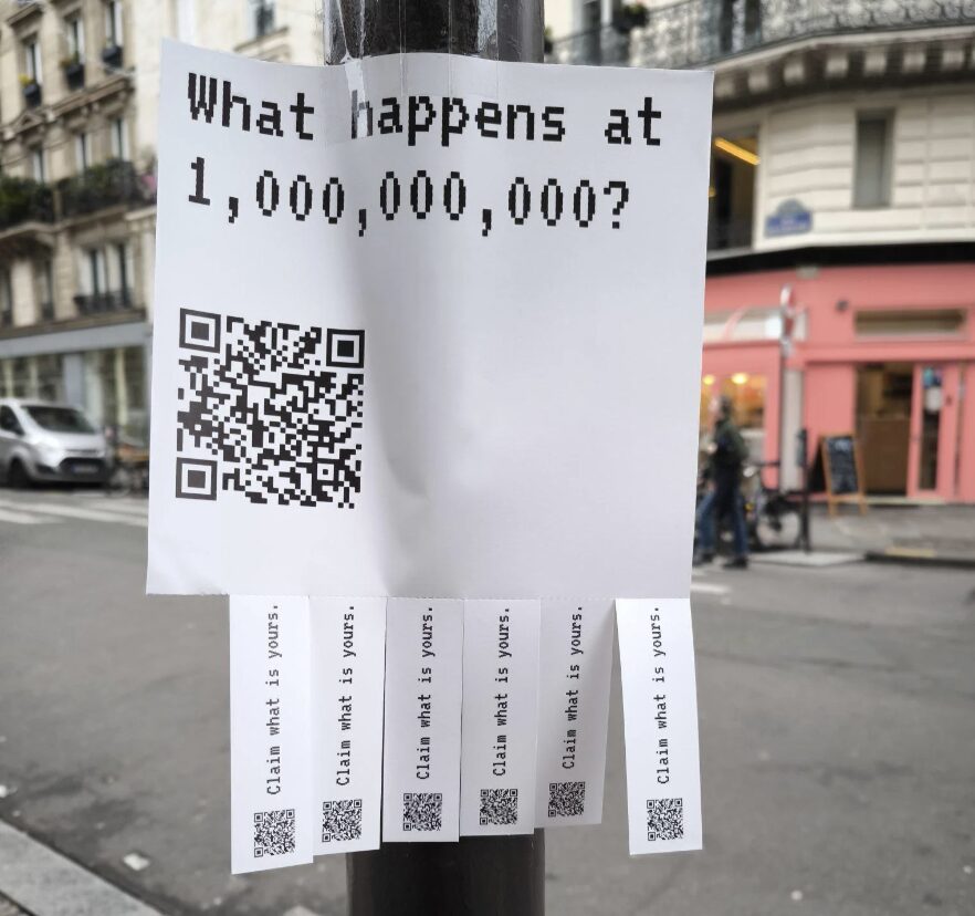Une affiche dans Paris publiée sur Reddit. // Source : Amaryllis_Mln / Reddit Une affiche dans Paris publiée sur Reddit. // Source : Amaryllis_Mln / Reddit