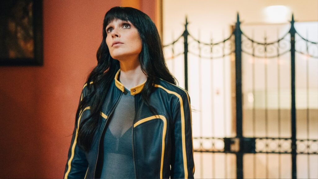 Le fameux blouson en cuir de Tamara // Source : TF1 Le fameux blouson en cuir de Tamara // Source : TF1