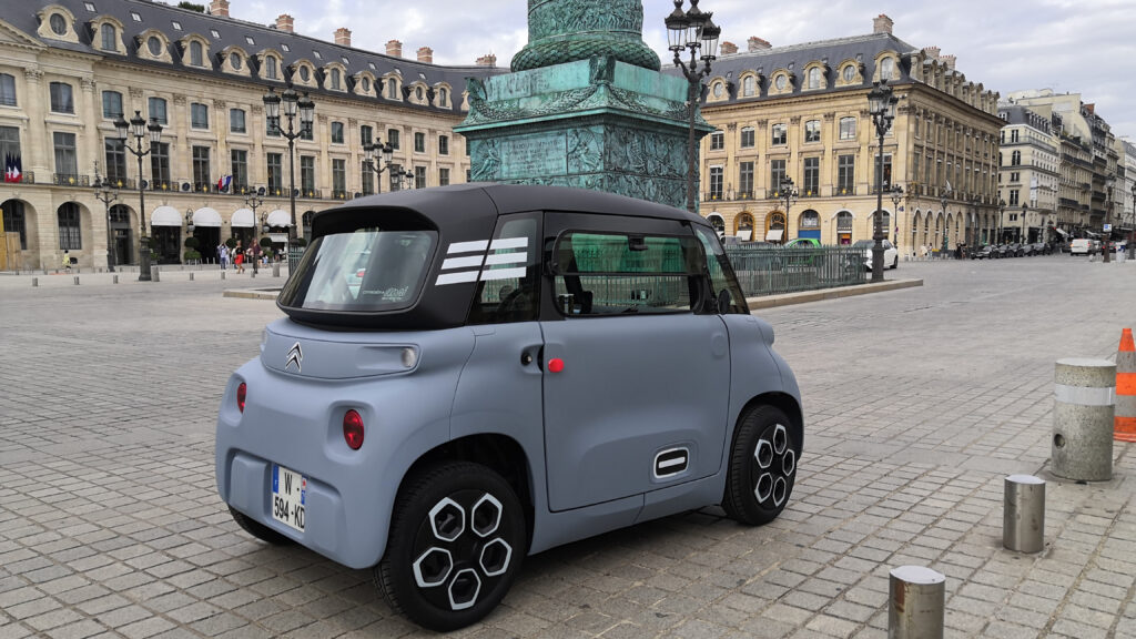 Paris interdit le trafic de transit dans l'hypercentre, même pour les électriques // Source : Raphaelle Baut pour Numerama Paris interdit le trafic de transit dans l'hypercentre, même pour les électriques // Source : Raphaelle Baut pour Numerama