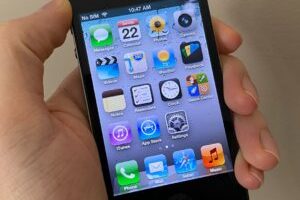 L'iPhone 4 d'Apple. // Source : Numerama L'iPhone 4 d'Apple. // Source : Numerama