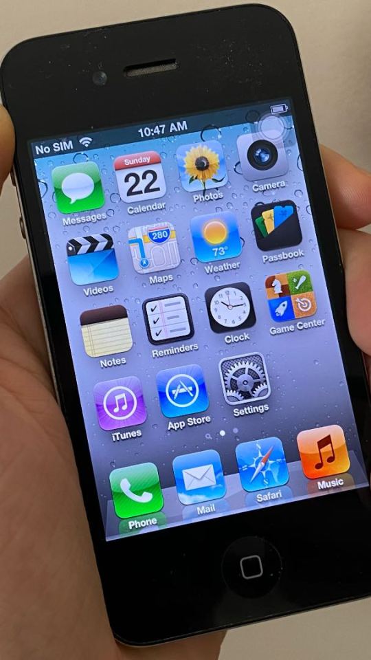 L'iPhone 4 d'Apple. // Source : Numerama L'iPhone 4 d'Apple. // Source : Numerama