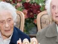 Les jumelles belges Marie Hendrix et Gabrielle Vaudremer célèbrent leur 100e anniversaire en 2010 // Source : Nature / Nicolas Lambert/BELGA/AFP via Getty Les jumelles belges Marie Hendrix et Gabrielle Vaudremer célèbrent leur 100e anniversaire en 2010 // Source : Nature / Nicolas Lambert/BELGA/AFP via Getty