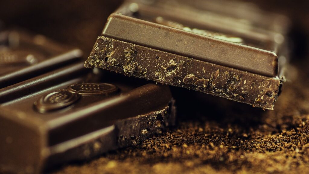 Chocolat noir en morceaux // Source : Pixabay /AlexanderStein Chocolat noir en morceaux // Source : Pixabay /AlexanderStein