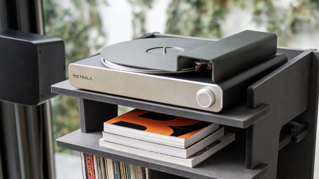 Victrola Stream Carbon // Source : Victrola Victrola Stream Carbon // Source : Victrola
