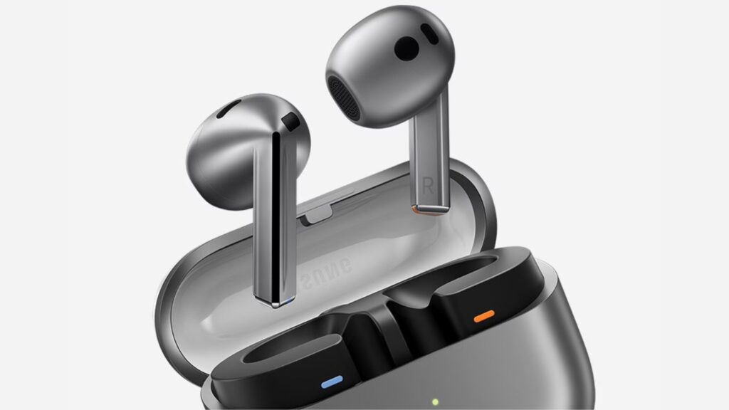 Les Galaxy Buds 3 et leur boîtier // Source : Samsung Les Galaxy Buds 3 et leur boîtier // Source : Samsung
