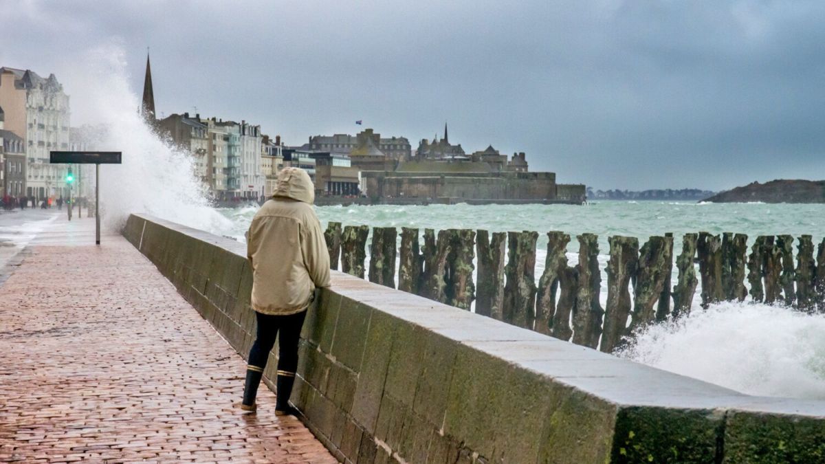 Grande marée à Saint-Malo. // Source : Flickr/CC/Steluma (photo recadrée et modifiée) Grande marée à Saint-Malo. // Source : Flickr/CC/Steluma (photo recadrée et modifiée)