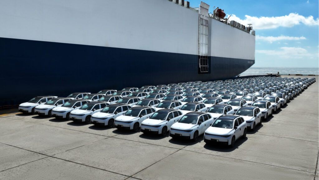 Premier arrivage en Europe de Leapmotor C10 par Stellantis // Source : Leapmotor Premier arrivage en Europe de Leapmotor C10 par Stellantis // Source : Leapmotor