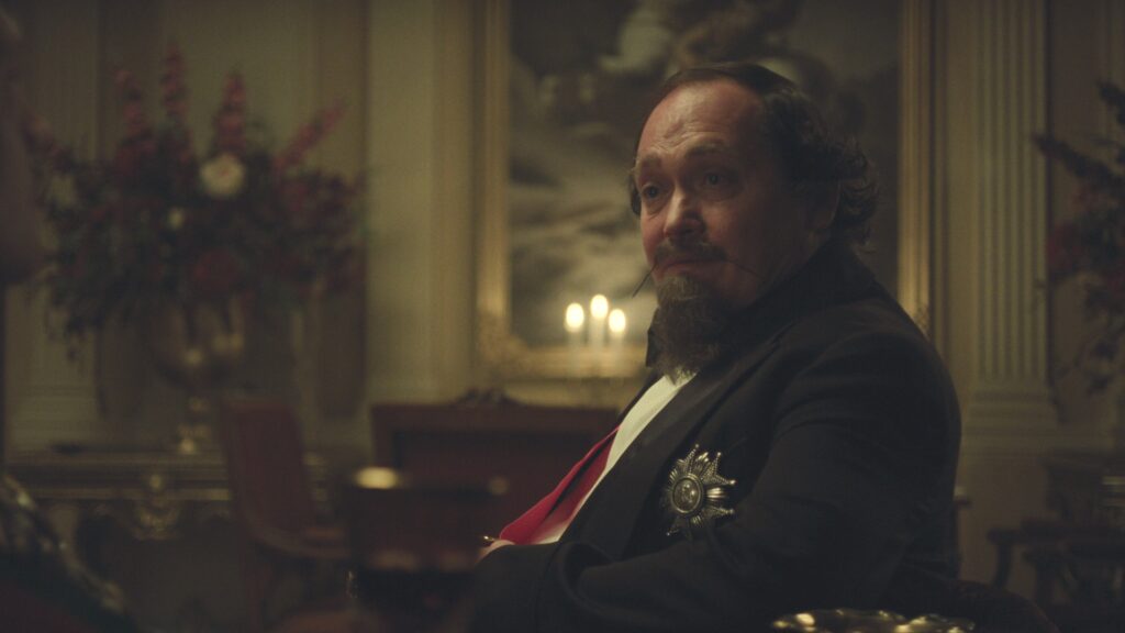 L'implacable Napoleon III dans L'Impératrice // Source : Netflix L'implacable Napoleon III dans L'Impératrice // Source : Netflix
