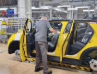 Dans l'usine de production de Renault 5 et Scénic // Source : DR