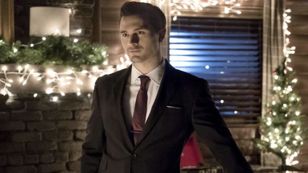 Michael Malarkey dans The Vampire Diaries // Source : The CW Michael Malarkey dans The Vampire Diaries // Source : The CW