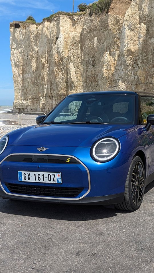 Essai de la Mini Cooper SE // Source : Raphaelle Baut pour Numerama Essai de la Mini Cooper SE // Source : Raphaelle Baut pour Numerama