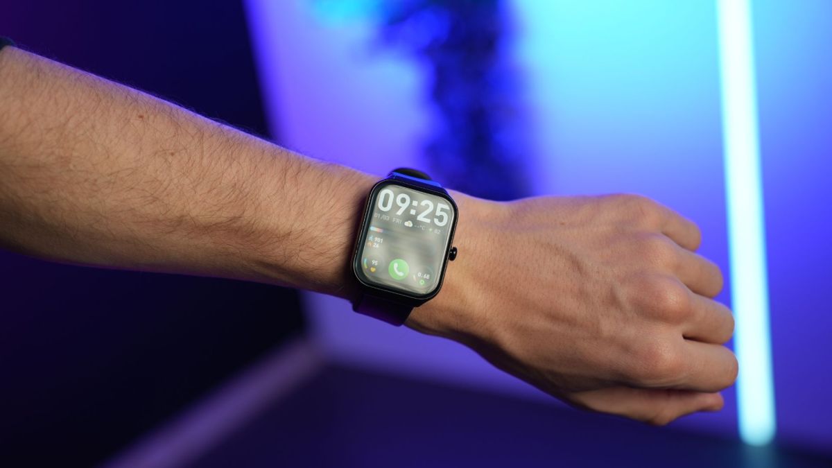 Une montre connectée qui ne coûte que 30 euros // Source : Alfred Tertrais pour Numerama Une montre connectée qui ne coûte que 30 euros // Source : Alfred Tertrais pour Numerama