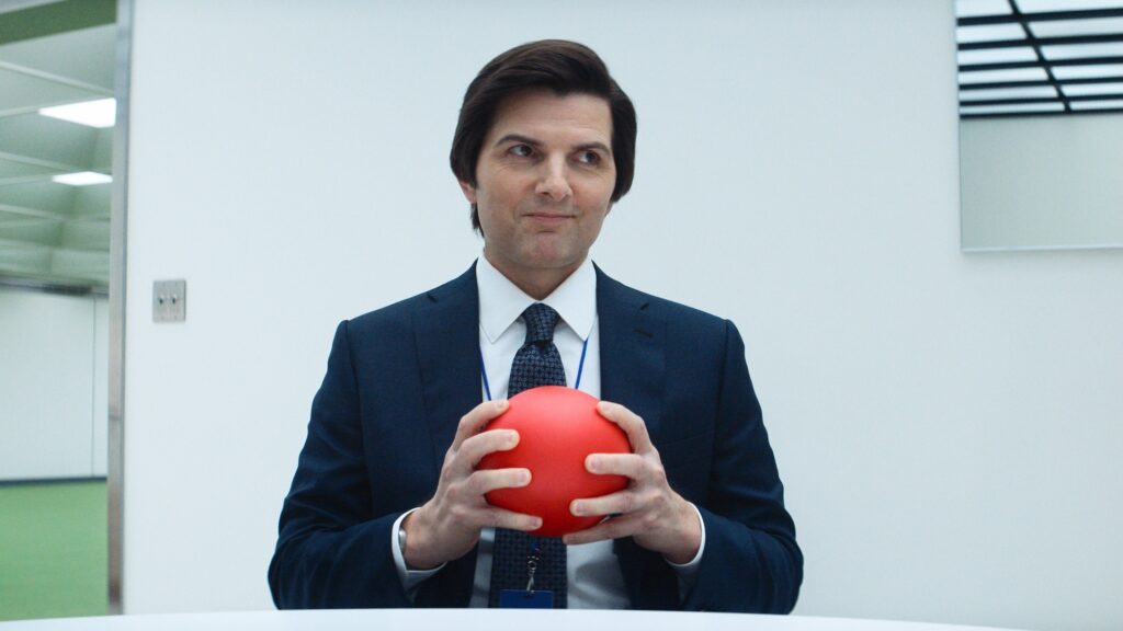 Adam Scott dans Severance // Source : Apple TV+