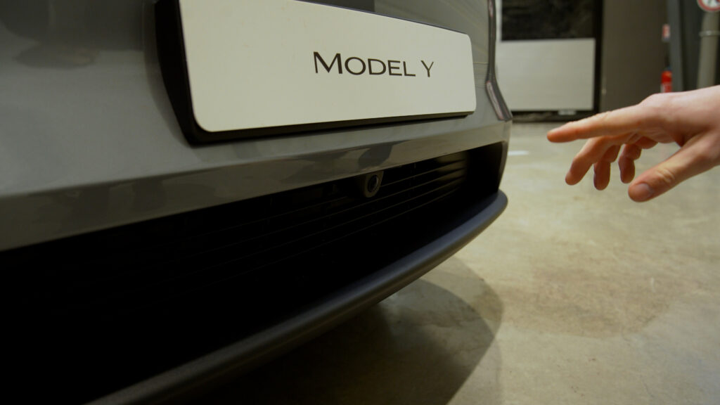 Le nouveau Tesla Model Y (2025) // Source : Alfred Tertrais pour Numerama Le nouveau Tesla Model Y (2025) // Source : Alfred Tertrais pour Numerama