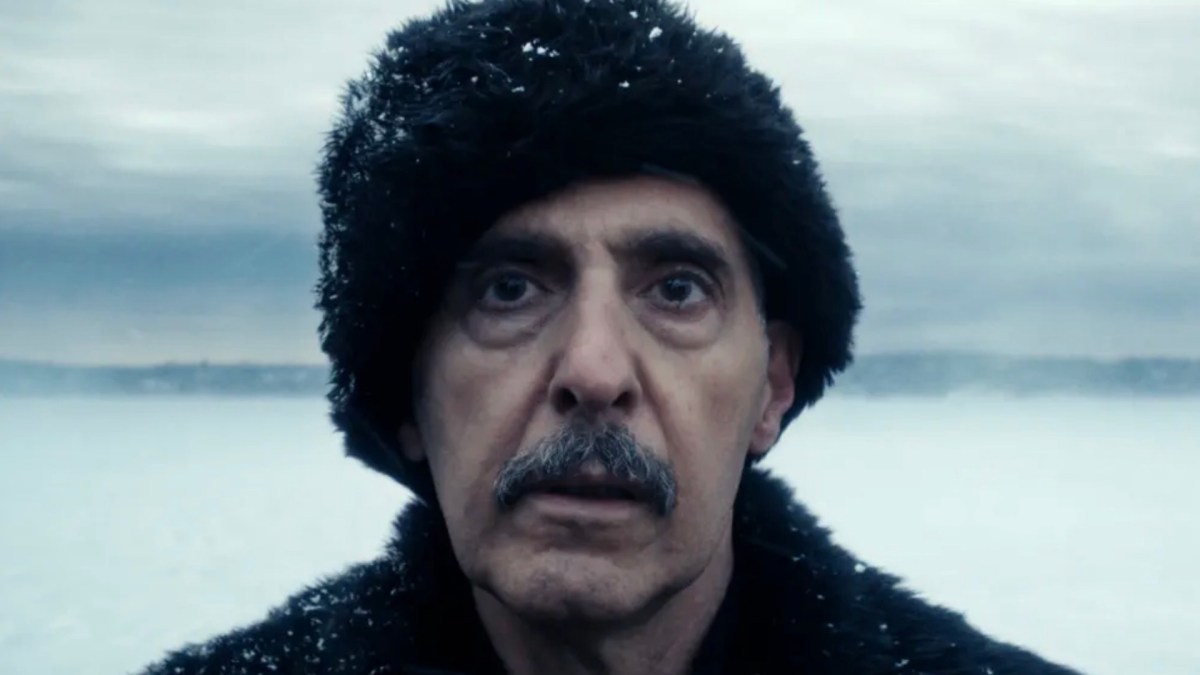 Irving dans Severance // Source : Apple TV+ Irving dans Severance // Source : Apple TV+