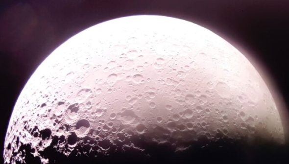 Pôle Sud de la Lune photographié par l'atterrisseur lunaire Blue Ghost // Source : Firefly Aerospace Pôle Sud de la Lune photographié par l'atterrisseur lunaire Blue Ghost // Source : Firefly Aerospace