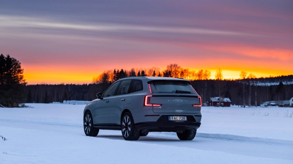 Le Volvo EX90 (2025) // Source : Thomas Antoine pour Volvo Le Volvo EX90 (2025) // Source : Thomas Antoine pour Volvo
