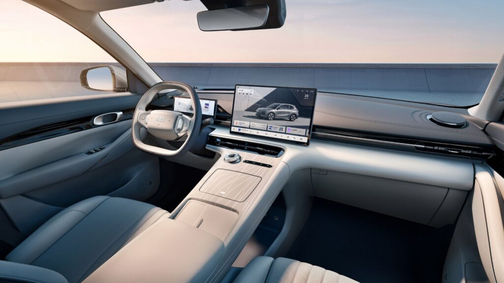 Le « Smart Cockpit » de Geely // Source : Geely Le « Smart Cockpit » de Geely // Source : Geely